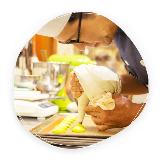 スポンジのぼうしに参加するケーキ屋さん